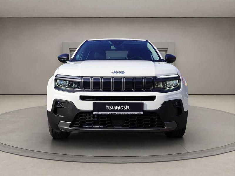 Neu Jeep Avenger Longitude 110 PS (80 kW) 2026 Solid white SUV