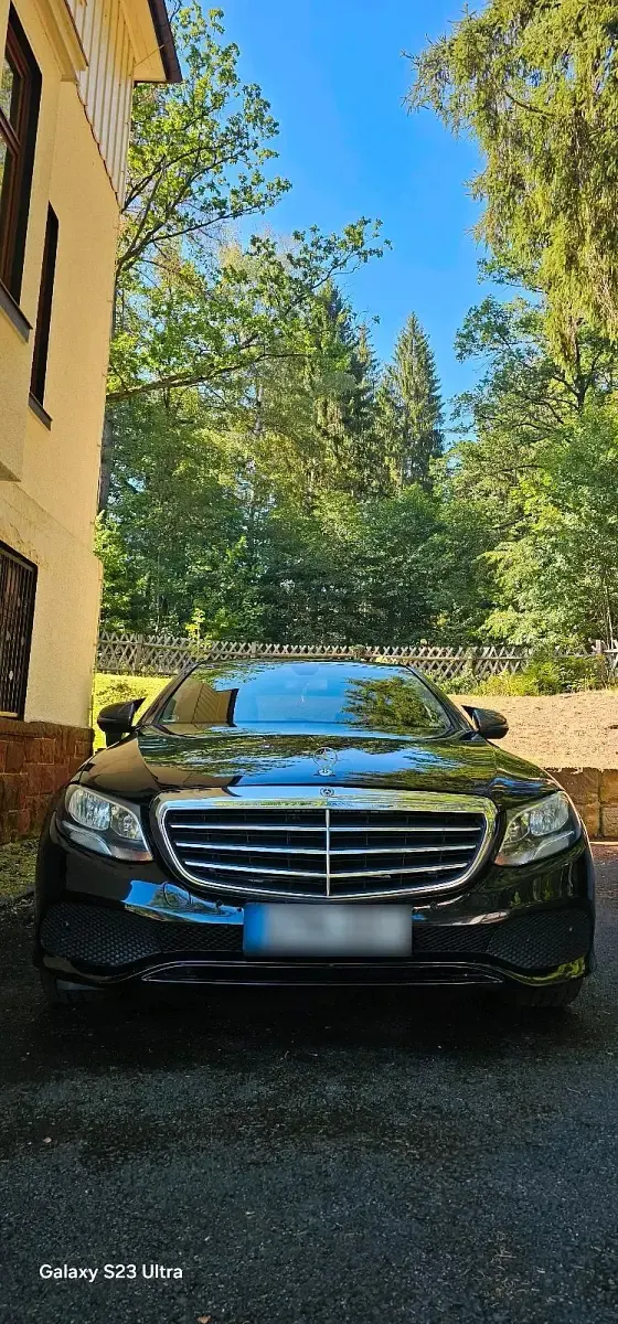 Gebraucht Mercedes E200 150 PS (110 kW) 2016 Schwarz Limousine