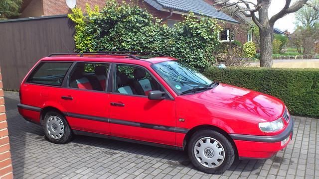 Gebraucht VW Passat 90 PS (66 kW) 1995 Rot Kombi