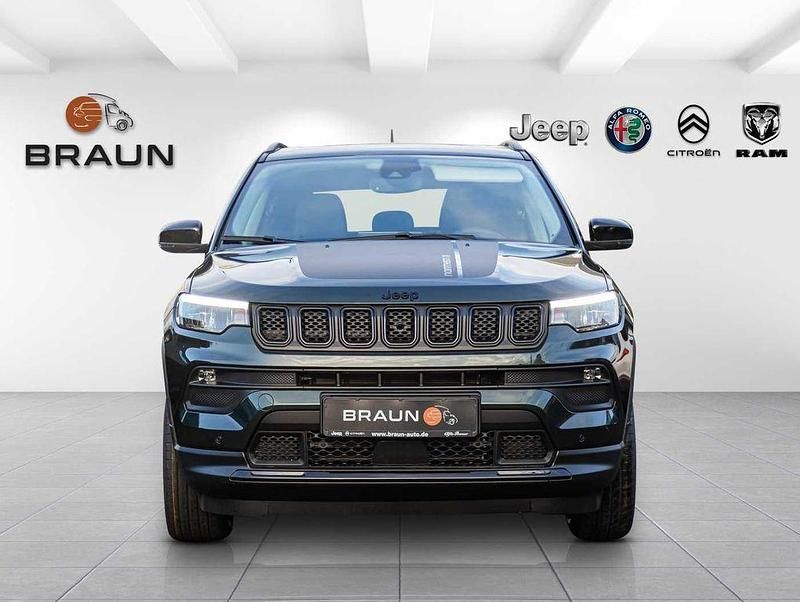 Neu Jeep Compass North 131 PS (96 kW) 2025 Techno green/dach schwarz SUV