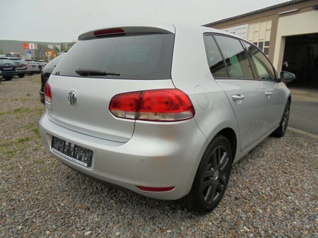 Gebraucht VW Golf VI Comfortline 80 PS (58 kW) 2009 Silber metallic Kleinwagen