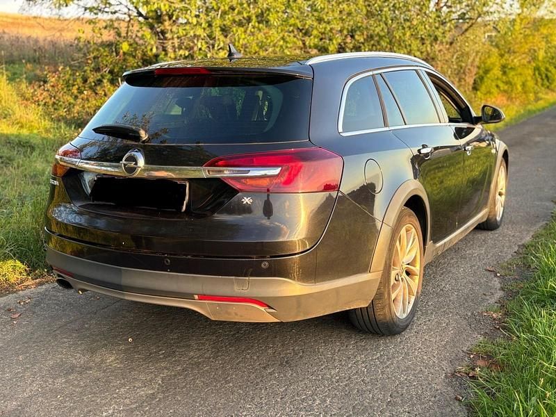 Schwarz Gebraucht 2014 Opel Insignia Kombi | 5.899 € (Fairer Preis) - Bild 1/4