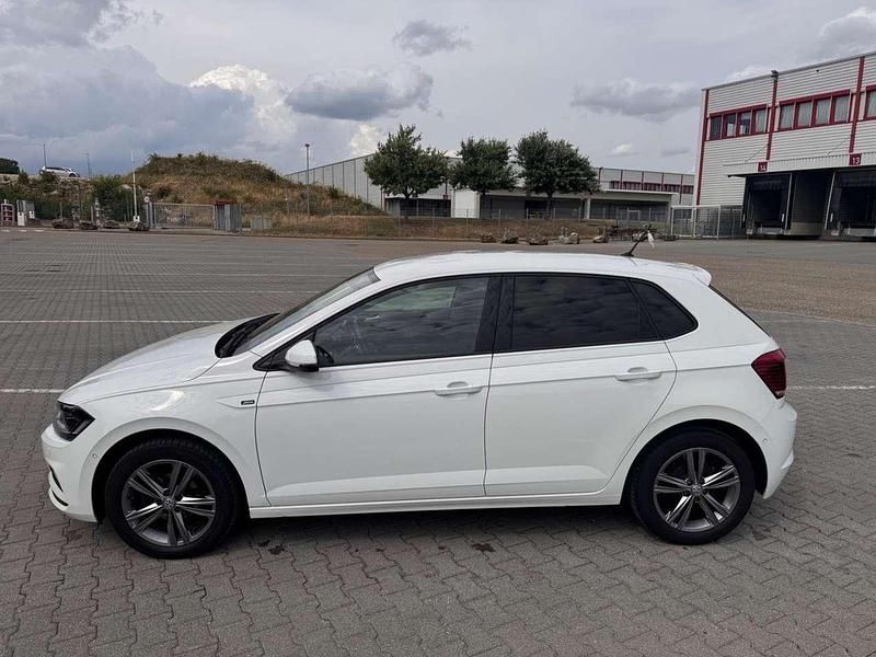 Weiß Gebraucht 2018 VW Polo Join Limousine | 11.000 € (Superpreis) - Bild 1/4