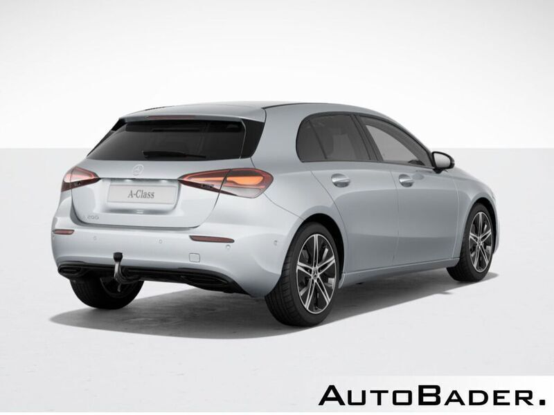 Gebraucht Mercedes A200 Progressive 163 PS (119 kW) 2024 Silber Limousine