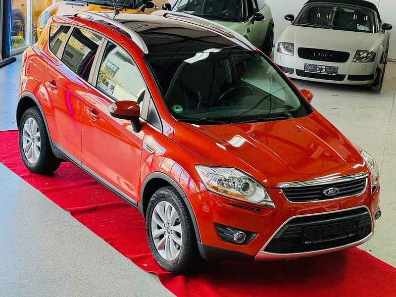 Gebraucht Ford Kuga Titanium 140 PS (102 kW) 2011 Rot SUV