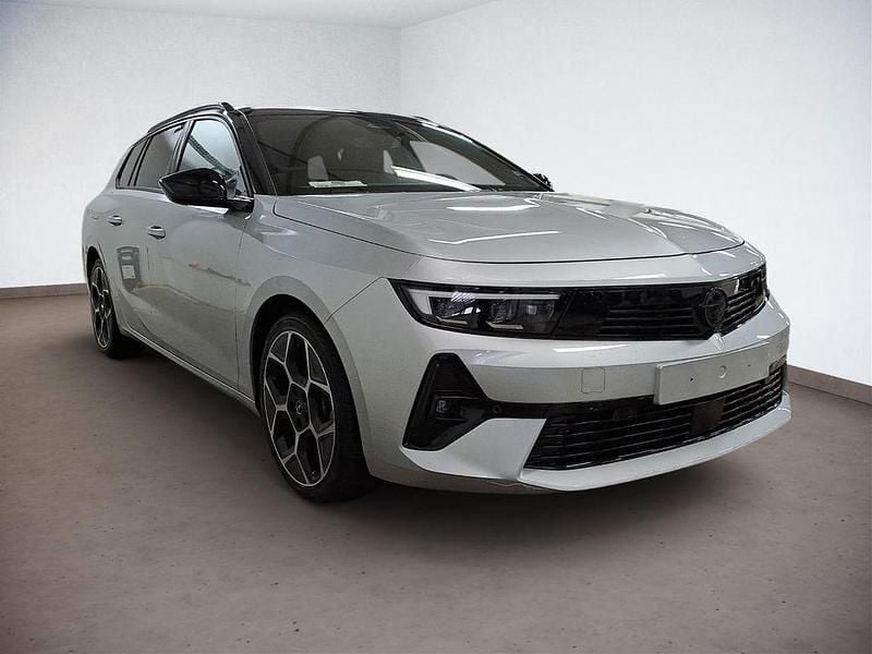 Gebraucht Opel Astra Ultimate 131 PS (96 kW) 2025 Kristall silber (metallic) Kombi