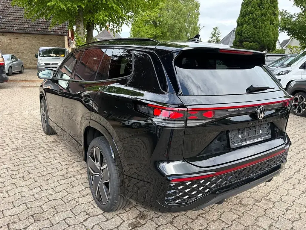 Gebraucht VW Tayron R-line 193 PS (141 kW) 2025 Grenadillschwarz metallic SUV