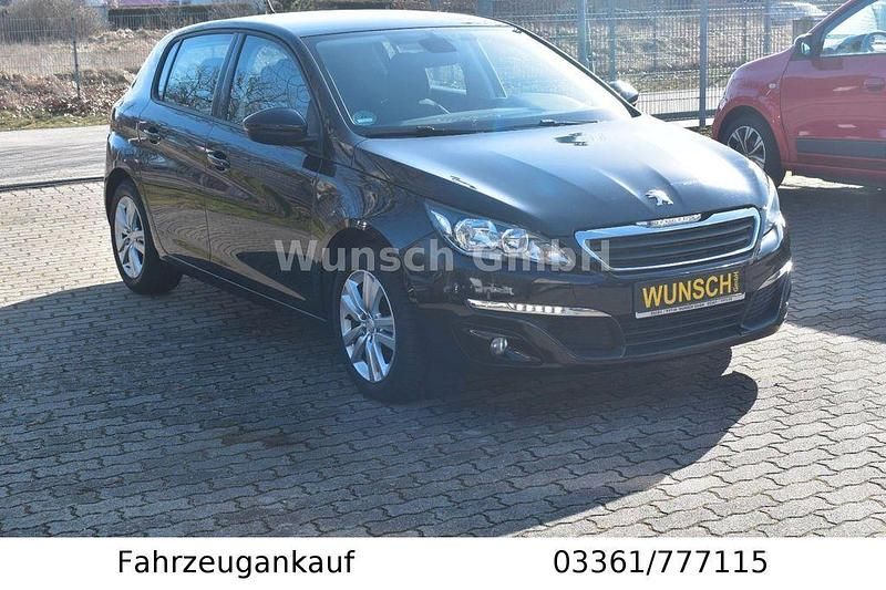 Gebraucht Peugeot 308 Active 131 PS (96 kW) 2017 Schwarz Limousine
