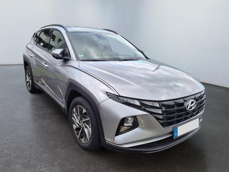 Gebraucht Hyundai Tucson 150 PS (110 kW) 2022 Silber SUV