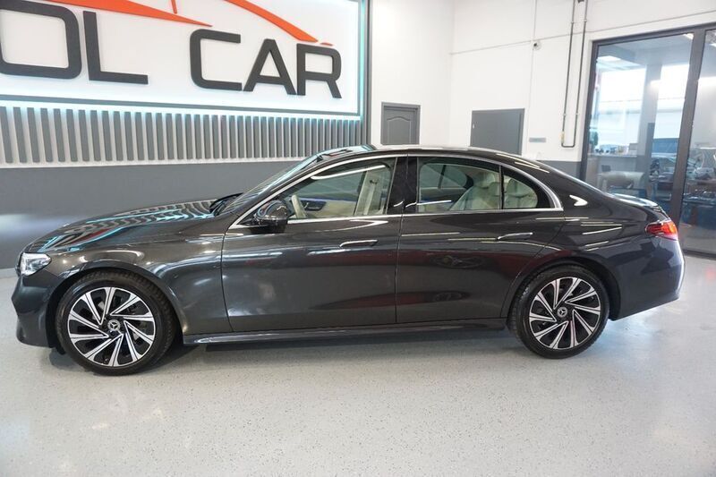 Gebraucht Mercedes E220 Advanced Plus 197 PS (144 kW) 2023 Grau Limousine