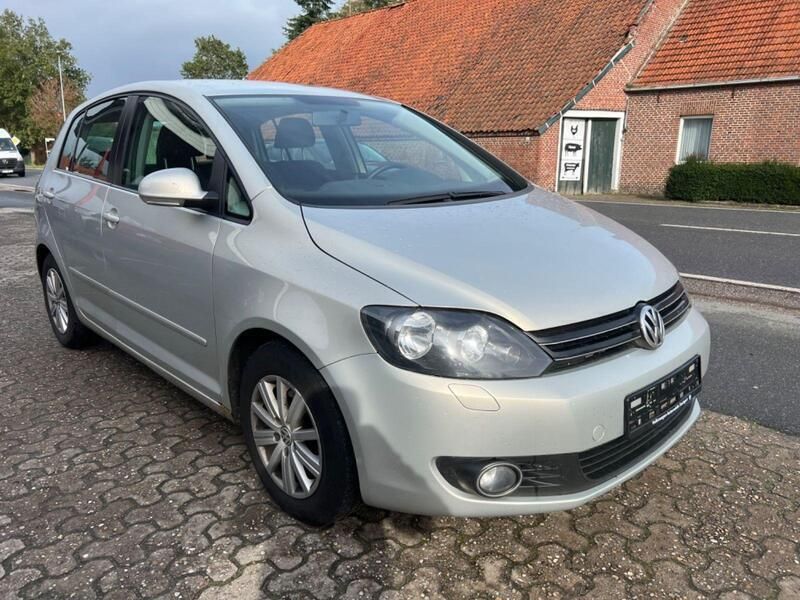 Gebraucht VW Golf VI Comfortline 122 PS (89 kW) 2011 Silber Kleinwagen