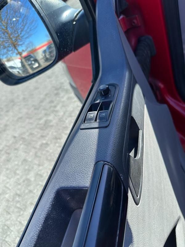 Gebraucht VW Transporter 180 PS (132 kW) 2012 Rot Van