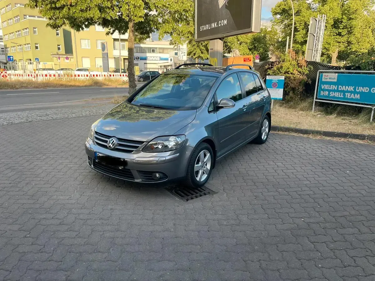 Gebraucht VW Golf Plus Cross 160 PS (117 kW) 2008 Grau Limousine