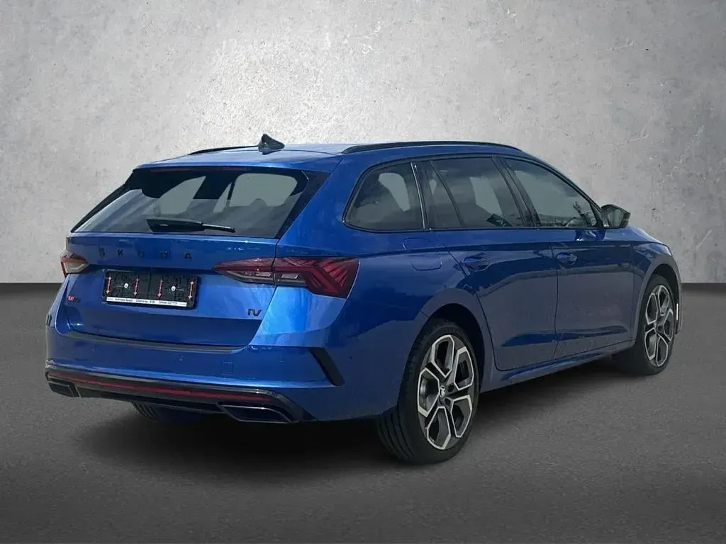 Gebraucht Skoda Octavia RS 245 PS (180 kW) 2023 Raceblau metallic Kombi