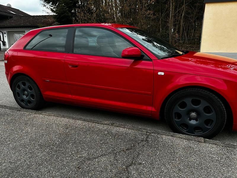 Gebraucht Audi A3 S-Line 125 PS (91 kW) 2008 Rot Kleinwagen