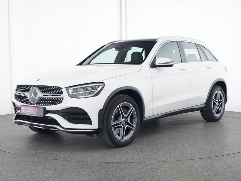 Polarweiss Gebraucht 2022 Mercedes GLC300 AMG line SUV | 41.001 € (Guter Preis) - Bild 1/4