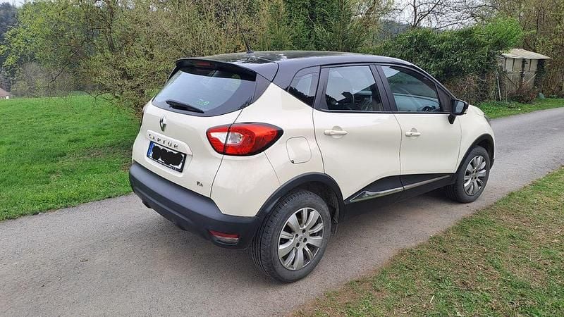 Occasion Renault Captur 90 ch (66 kW) 2016 Beige SUV