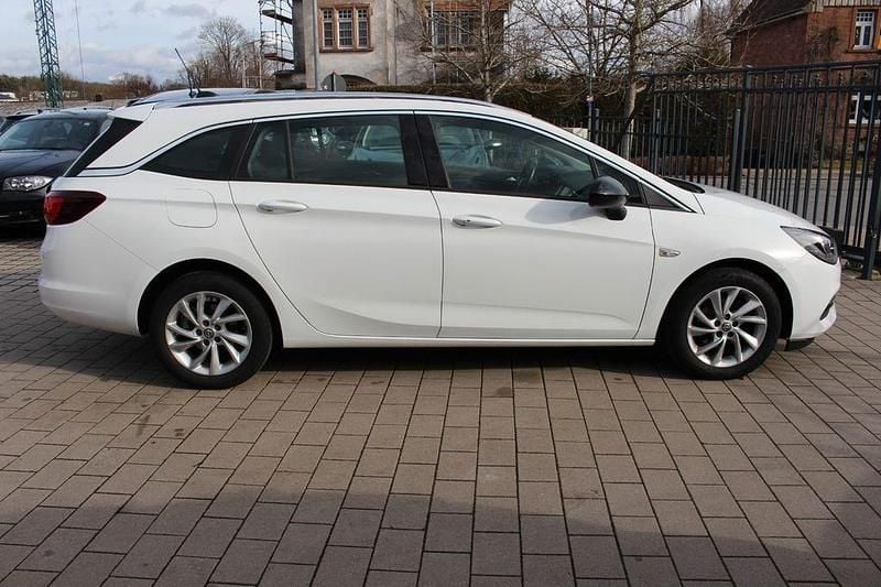 Gebraucht Opel Astra Business Elegance 122 PS (89 kW) 2022 Weiß Kombi
