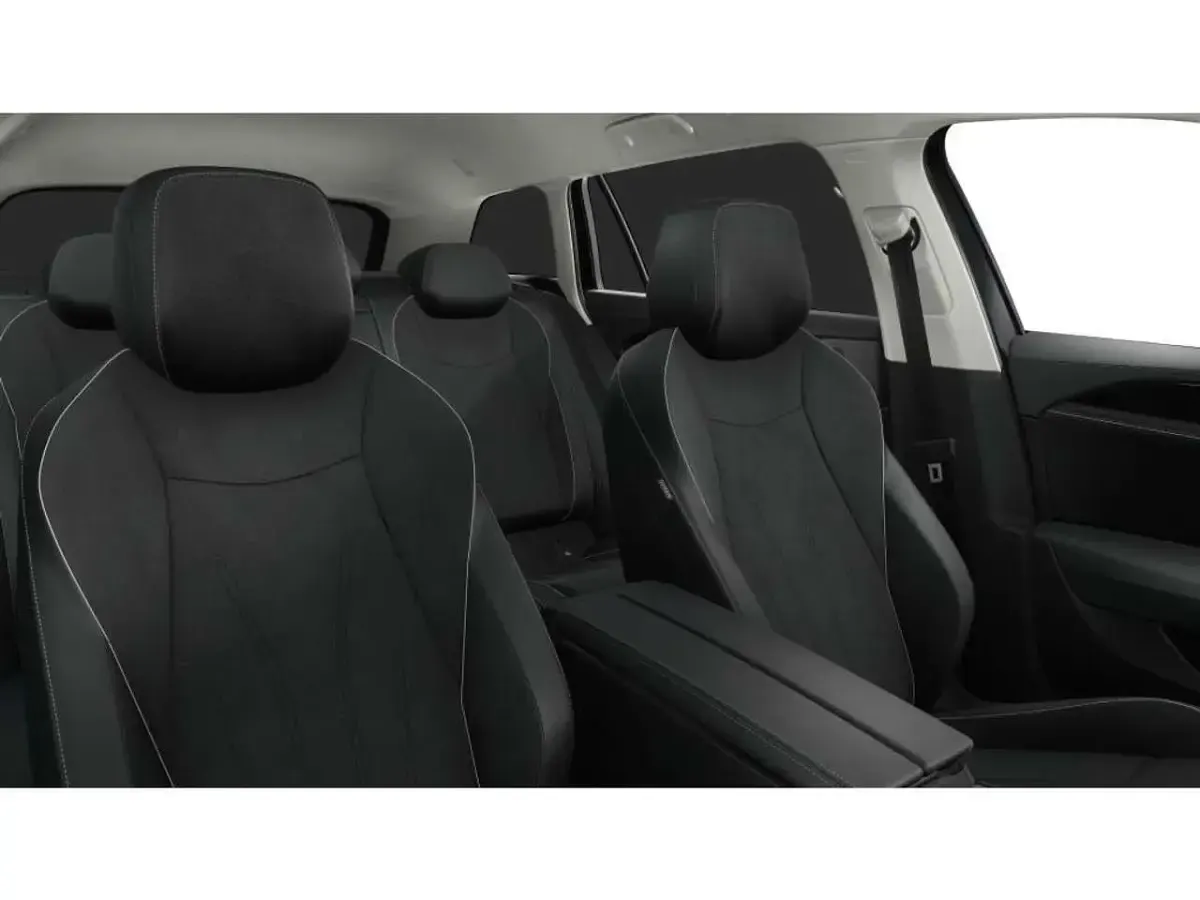 Neu VW Passat Business 177 PS (130 kW) 2026 Grenadillschwarz metallic Kombi