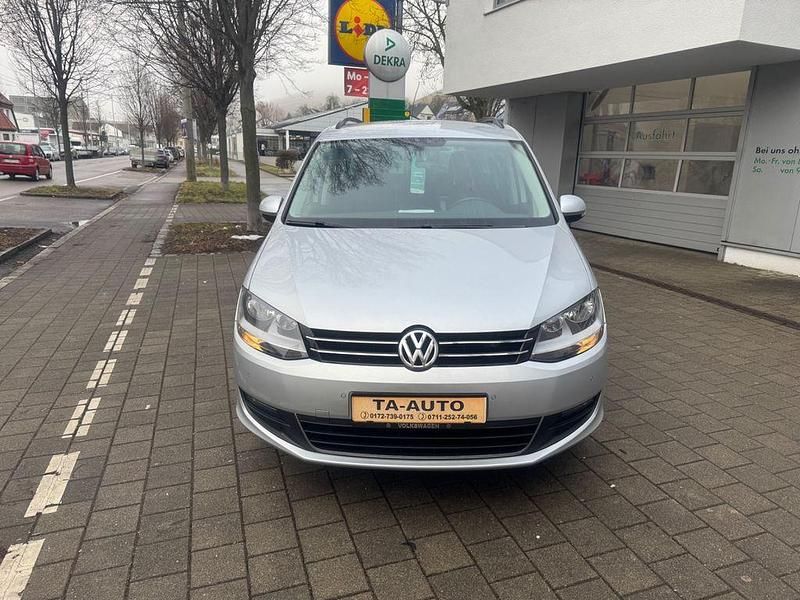 Gebraucht VW Sharan Comfortline 150 PS (110 kW) 2015 Silber Van / Kleinbus