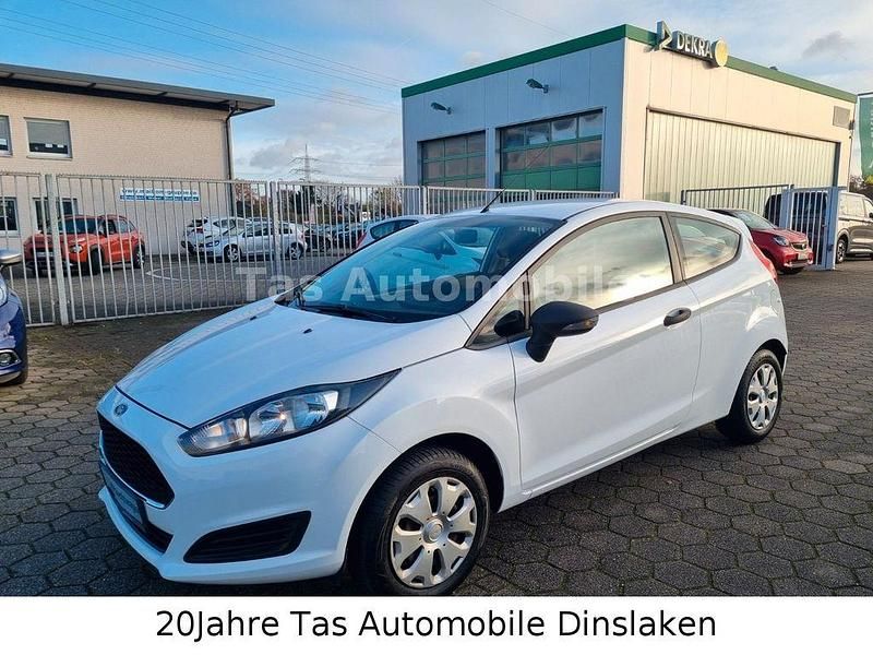 Gebraucht Ford Fiesta Ambiente 60 PS (44 kW) 2016 Weiß Kleinwagen