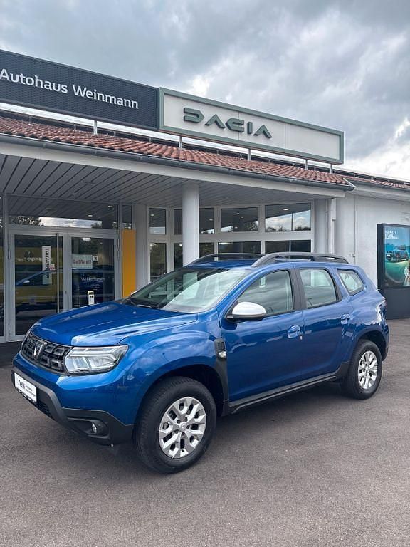 Blau Gebraucht 2022 Dacia Duster Comfort SUV | 16.480 € (Fairer Preis) - Bild 1/4