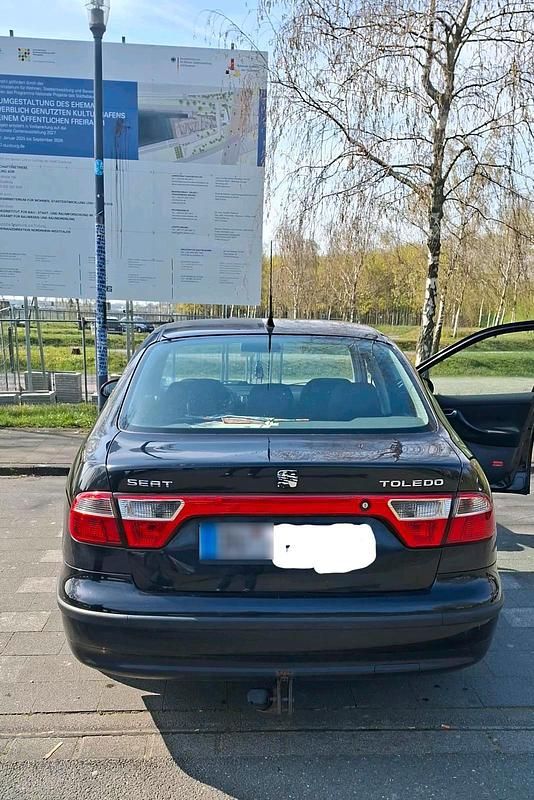 Gebraucht Seat Toledo 115 PS (84 kW) 2004 Schwarz Limousine