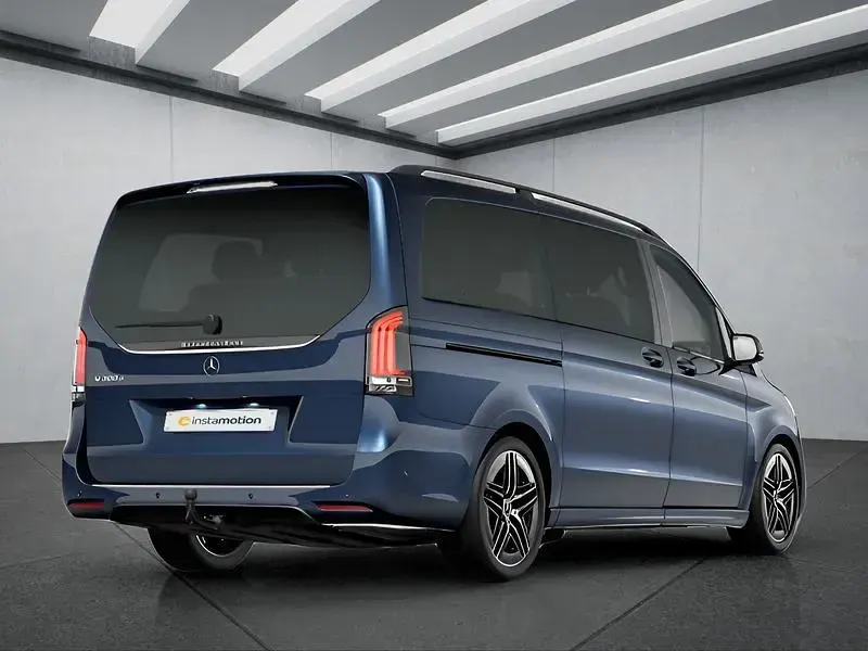 Gebraucht Mercedes V300 237 PS (174 kW) 2026 Blau Van / Kleinbus