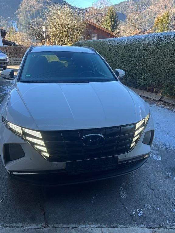 Weiß Gebraucht 2021 Hyundai Tucson SUV | 21.900 € (Superpreis) - Bild 1/4