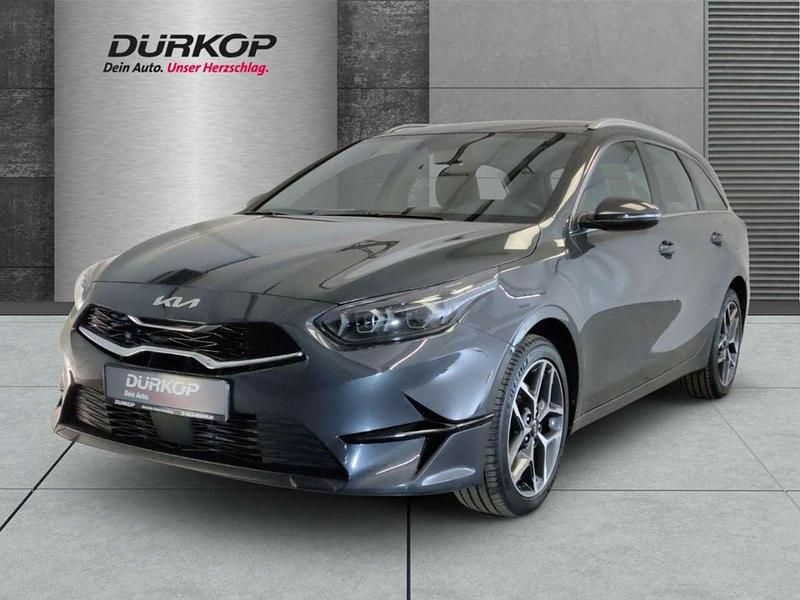 Grau Gebraucht 2022 Kia Ceed Sportswagon Spirit Kombi | 19.990 € (Fairer Preis) - Bild 1/4