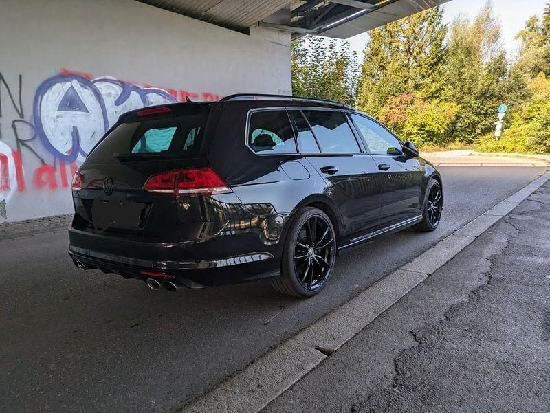 Gebraucht VW Golf VII R 300 PS (220 kW) 2016 Schwarz Kombi
