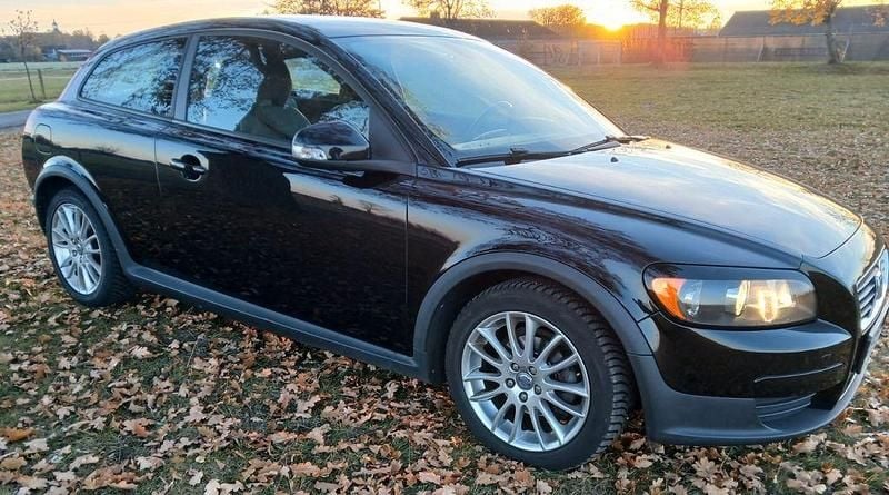 Schwarz Gebraucht 2009 Volvo C30 Kleinwagen | 3.490 € (Fairer Preis) - Bild 1/4