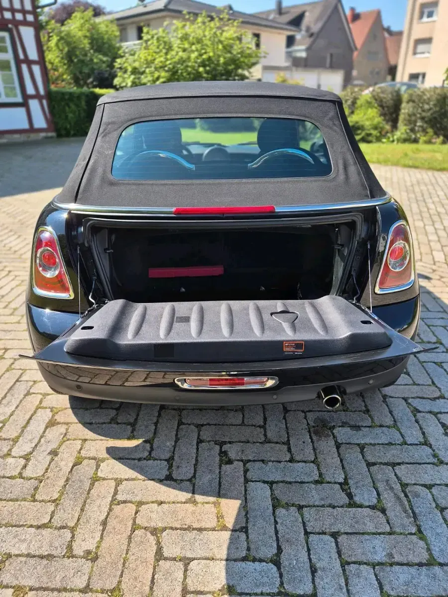 Usata Mini Cooper Cabriolet 98 CV (72 kW) 2014 Nero Cabrio