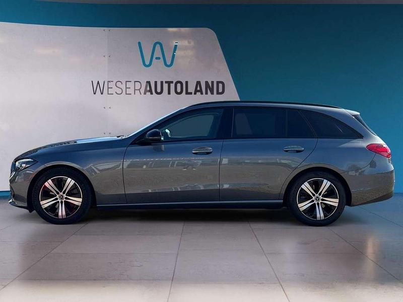 Gebraucht Mercedes C200 Avantgarde 163 PS (119 kW) 2022 Selenitgrau  metalliclack Kombi