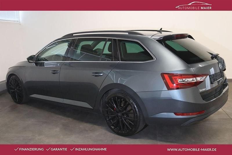 Gebraucht Skoda Superb 150 PS (110 kW) 2015 Grau Kombi