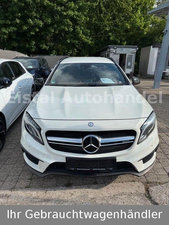 Weiß Gebraucht 2014 Mercedes GLA45 AMG AMG SUV | 21.500 € (Teuer) - Bild 1/4