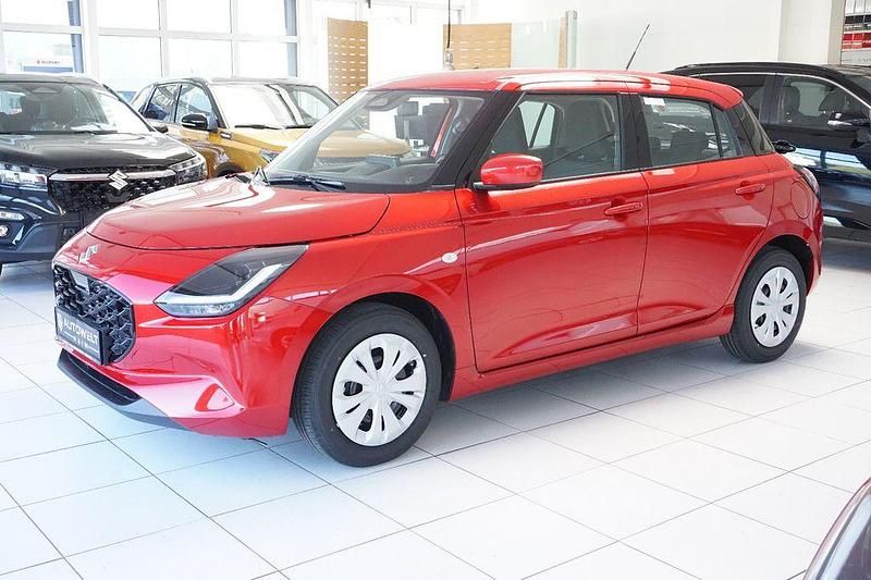 Neu Suzuki Swift Club 83 PS (61 kW) 2026 Rot Kleinwagen