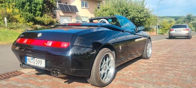 Gebraucht Alfa Romeo Spider 155 PS (114 kW) 1999 Schwarz Cabrio
