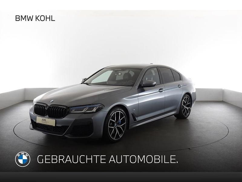 Blau Gebraucht 2022 BMW 520 M Sport Limousine | 37.770 € (Teuer) - Bild 1/4