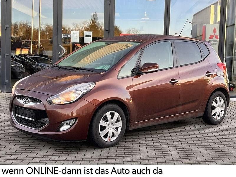 Braun Gebraucht 2013 Hyundai ix20 Edition Kleinwagen | 3.199 € (Guter Preis) - Bild 1/4