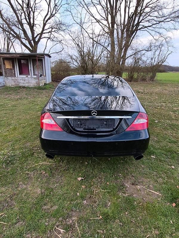 Gebraucht Mercedes CLS320 224 PS (164 kW) 2007 Beige Limousine