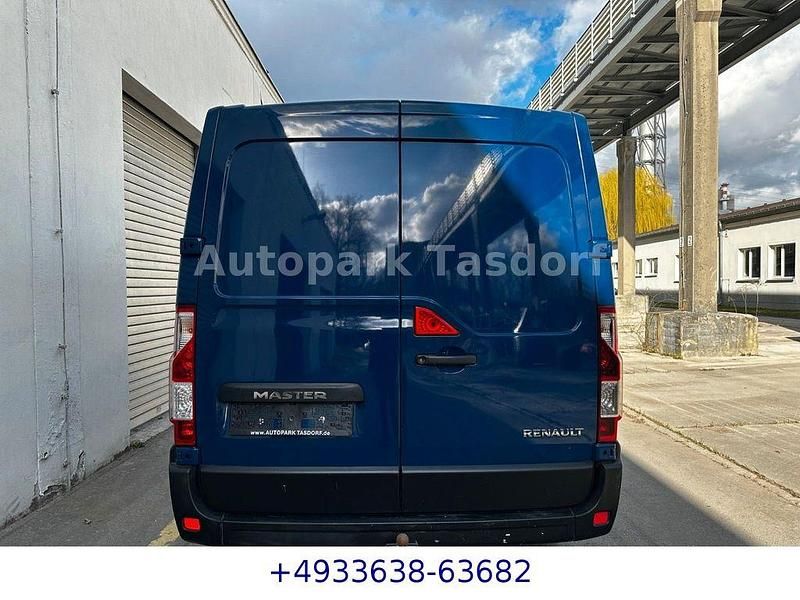 Gebraucht Renault Master 110 PS (80 kW) 2015 Blau Van