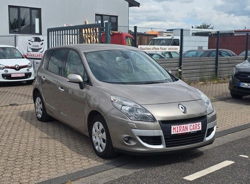 Grau Gebraucht 2011 Renault Scénic III Dynamique Van / Kleinbus | 3.999 € (Superpreis) - Bild 1/4