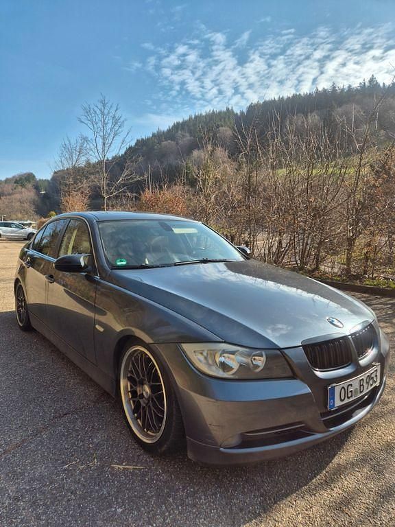 Gebraucht BMW 330 Performance 258 PS (189 kW) 2005 Grau Limousine
