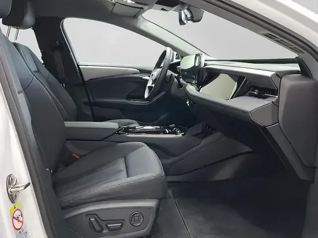Gebraucht Audi A6 e-tron Performance 269 kW (367 PS) 2025 Gletscherweiß metallic Kombi