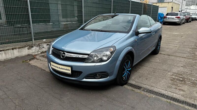 Blau Gebraucht 2006 Opel Astra Cabriolet Edition Cabrio | 2.999 € (Fairer Preis) - Bild 1/4