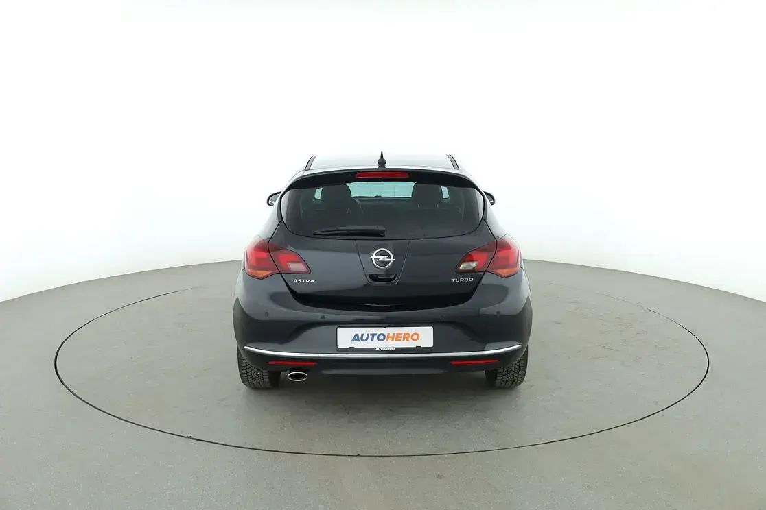 Second-hand Opel Astra Exklusiv 140 CP (102 kW) 2015 Negru Berlinǎ