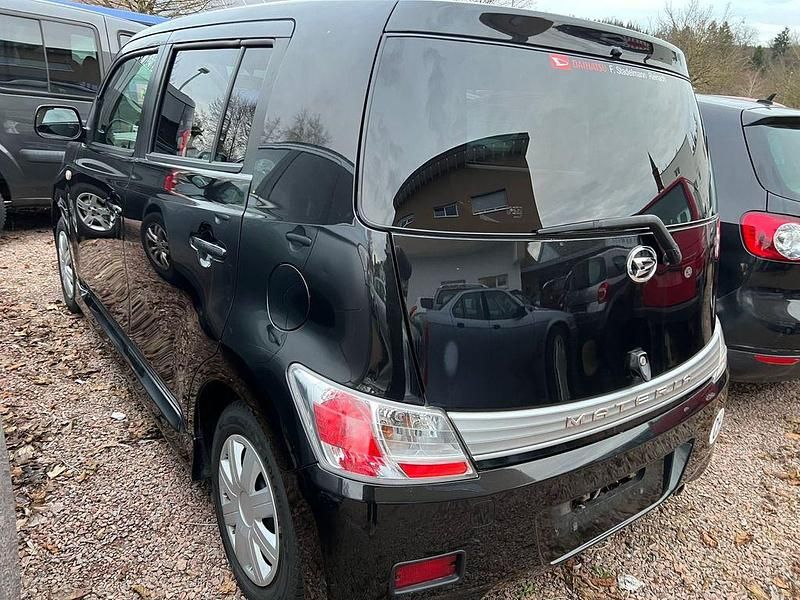 Gebraucht Daihatsu Materia 103 PS (75 kW) 2012 Schwarz Van / Kleinbus
