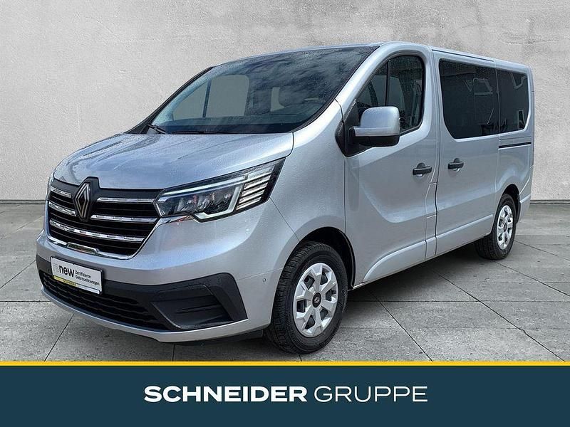 Grau Gebraucht 2024 Renault Trafic Evolution Van | 36.490 € (Etwas zu teuer) - Bild 1/4
