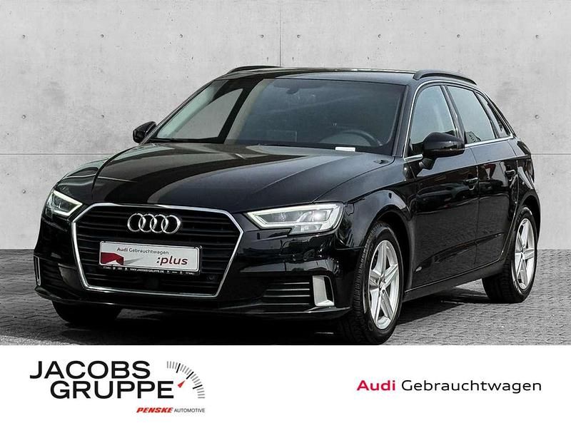 Gebraucht Audi A3 Sport 116 PS (85 kW) 2018 Schwarz Limousine